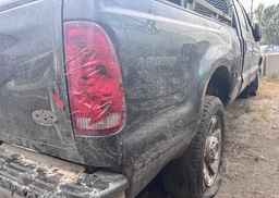 2006 FORD F-250 LARIAT