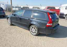 2006 VOLVO V50 T5