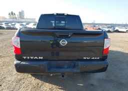 2019 NISSAN TITAN SV
