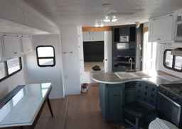 2008 PACIFIC COACHWORKS TANGO EXPEDITION 311BHSS