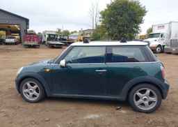 2010 MINI COOPER CLASSIC