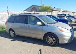 2008 TOYOTA SIENNA XLE
