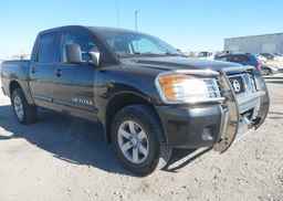 2012 NISSAN TITAN PRO-4X