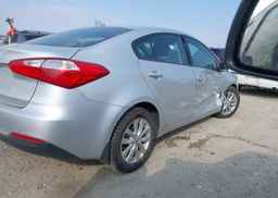 2014 KIA FORTE LX