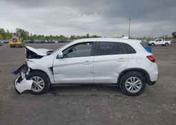 2022 MITSUBISHI RVR SE
