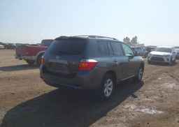 2008 TOYOTA HIGHLANDER SR5