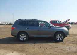 2008 TOYOTA HIGHLANDER SR5