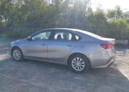 2023 KIA FORTE LX