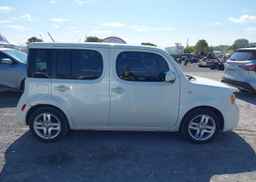 2012 NISSAN CUBE