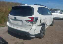 2022 SUBARU FORESTER TOURING