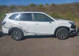 2022 SUBARU FORESTER TOURING