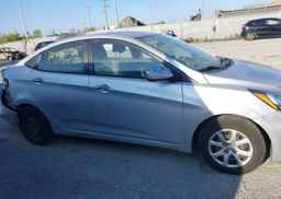2014 HYUNDAI ACCENT GL