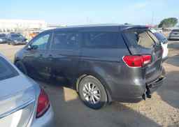 2018 KIA SEDONA
