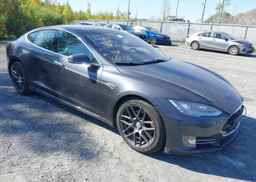 2015 TESLA Model S 85D