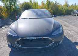 2015 TESLA Model S 85D