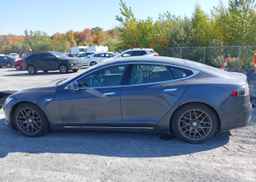 2015 TESLA Model S 85D