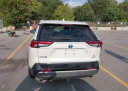 2022 TOYOTA RAV4 HYBRID SE