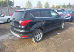 2019 FORD ESCAPE SE