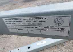 2001 EZ LOADER BOAT TRAILER