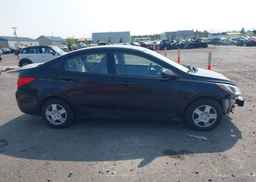 2012 HYUNDAI ACCENT GL