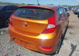 2015 HYUNDAI ACCENT GL