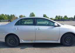 2010 TOYOTA COROLLA S