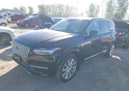 2017 VOLVO XC90 T6