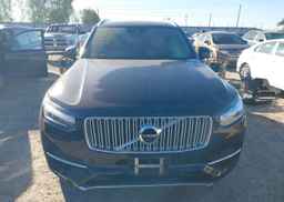 2017 VOLVO XC90 T6
