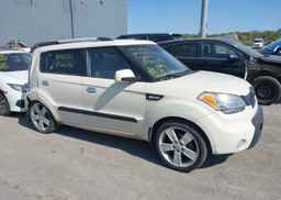 2010 KIA SOUL +