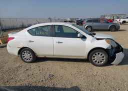 2013 NISSAN VERSA S