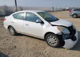 2013 NISSAN VERSA S
