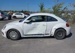 2017 VOLKSWAGEN BEETLE SE