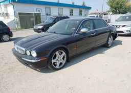 2005 JAGUAR SUPER V8