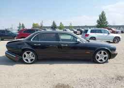 2005 JAGUAR SUPER V8