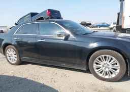 2012 CHRYSLER 300C