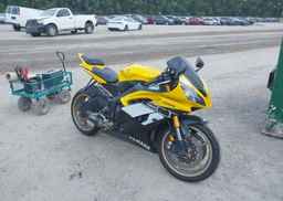 2016 YAMAHA YZFR6