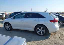 2013 TOYOTA VENZA LE
