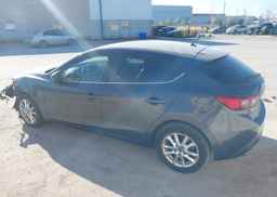 2015 MAZDA MAZDA3