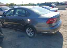2018 VOLKSWAGEN PASSAT