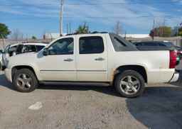 2010 CHEVROLET AVALANCHE LTZ