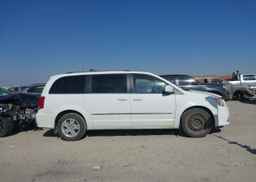 2017 DODGE GRAND CARAVAN CREW