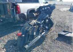 2012 HARLEY-DAVIDSON FLHX STREET GLIDE
