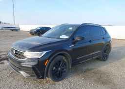 2022 VOLKSWAGEN TIGUAN SE R-LINE BLACK