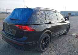 2022 VOLKSWAGEN TIGUAN SE R-LINE BLACK