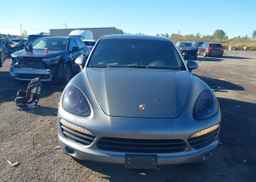 2014 PORSCHE CAYENNE