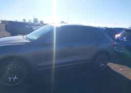 2014 PORSCHE CAYENNE