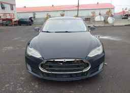 2015 TESLA Model S 85D
