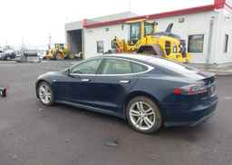 2015 TESLA Model S 85D