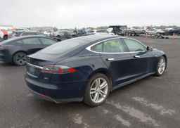 2015 TESLA Model S 85D