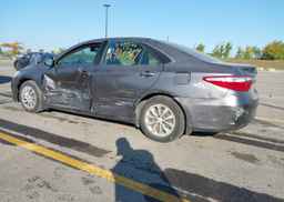2017 TOYOTA CAMRY